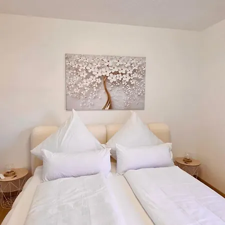 Reyad Apartament *